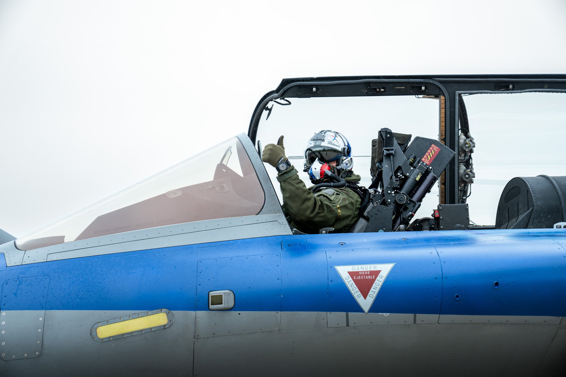 Bell & Ross BR-03 Rafale Solo Display, Special Edition Watch