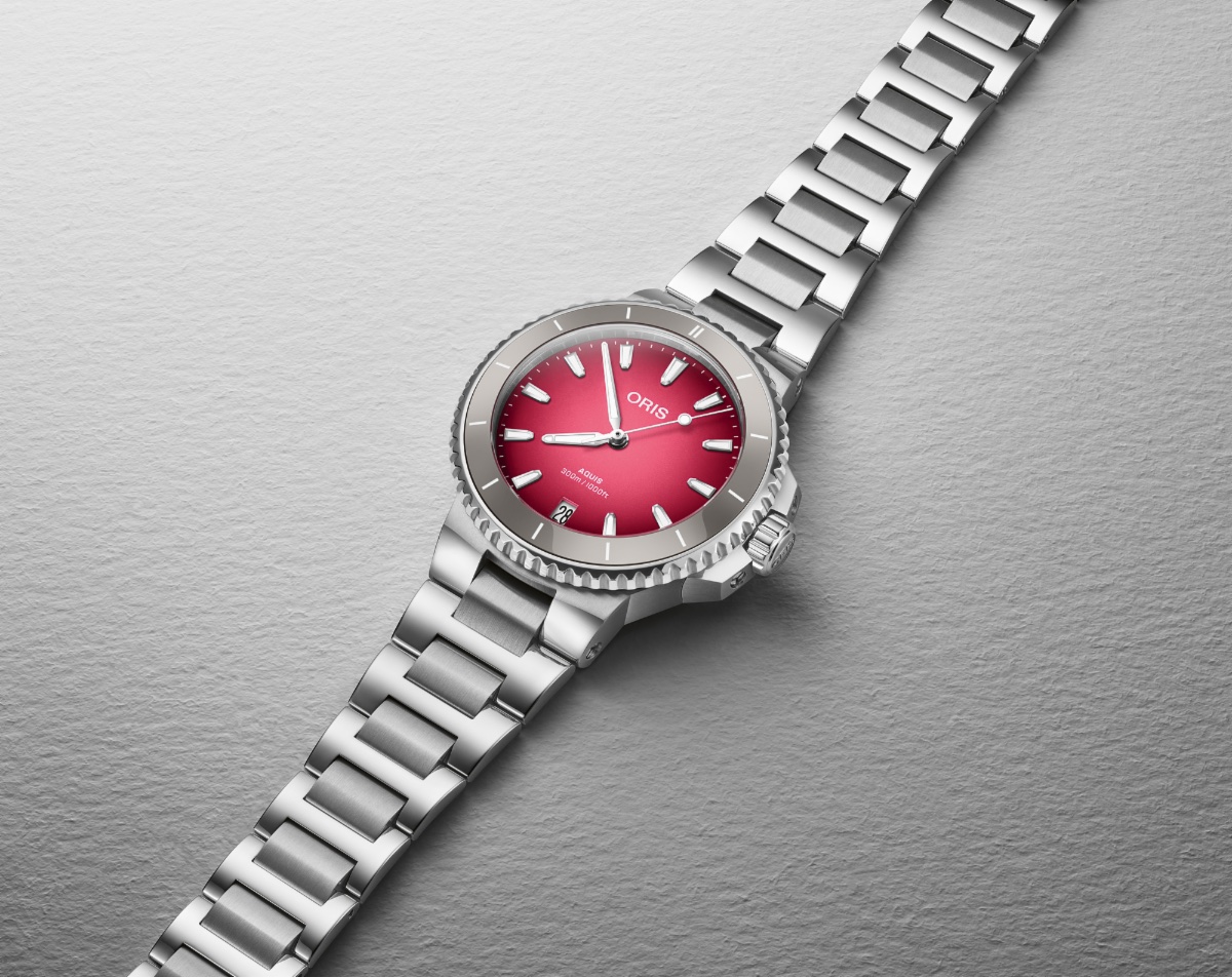Oris Aquis Date Diver Taste of Summer Berries watches