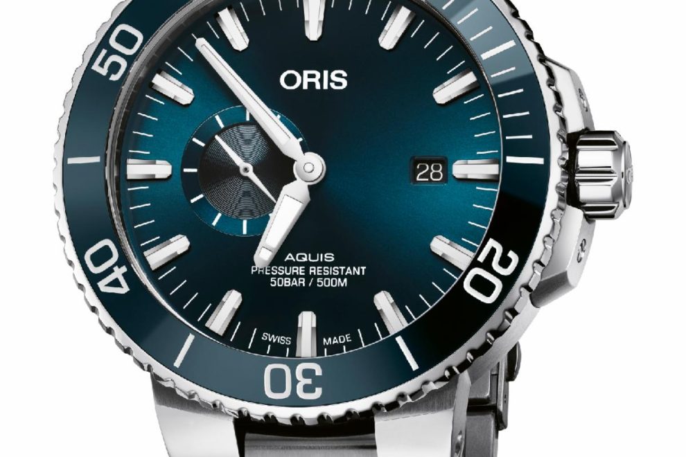 Oris Aquis Small Second Date 45.5 Oris Aquis Small Second Date 45.5