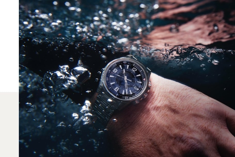 Jaeger-LeCoultre Polaris Mariner dive watches.