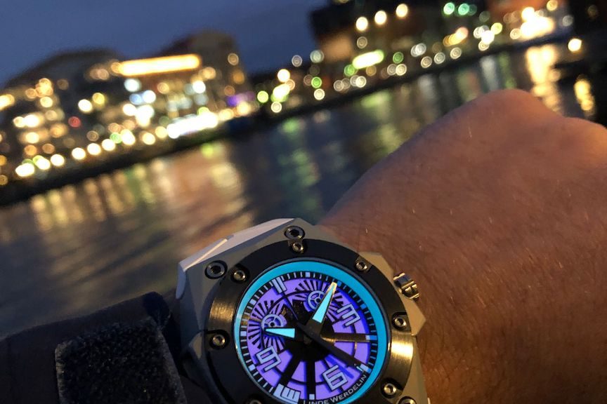 Linde Werdelin x Black Badger Oktopus Blue Sea watch