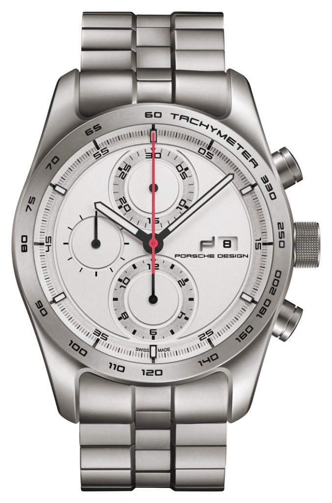 This titanium version recalls the brand's first titanium watch, presented in 1980. 