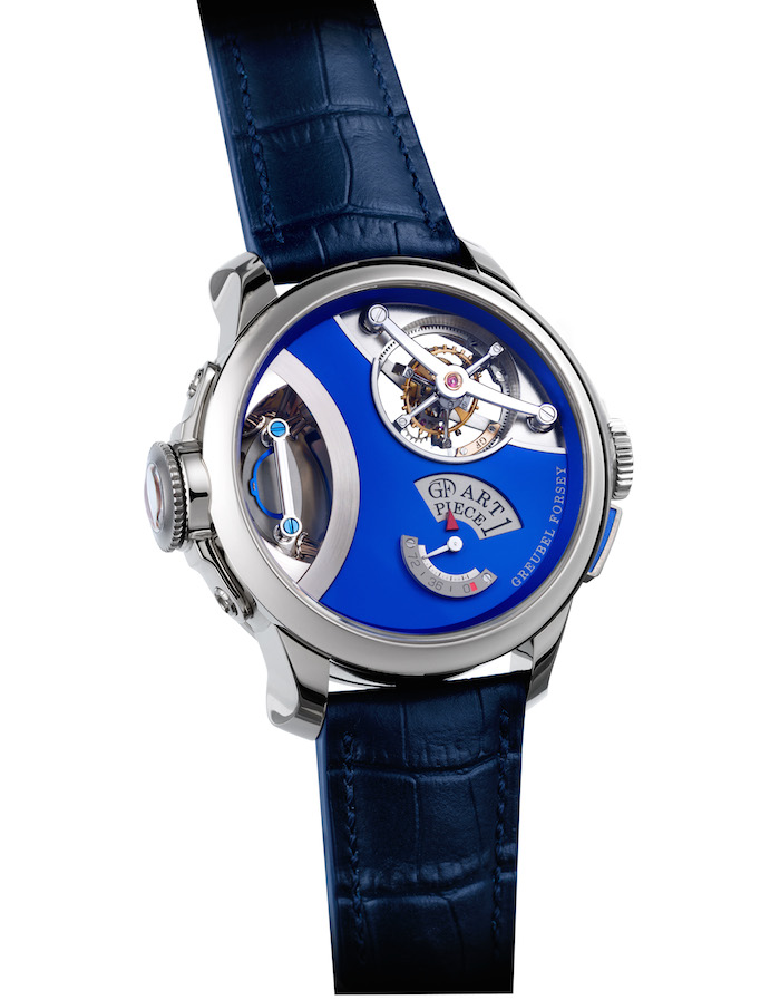 The Wigan sculpture in the Greubel Forsey Art Piece 1 required a special magnifying system. 