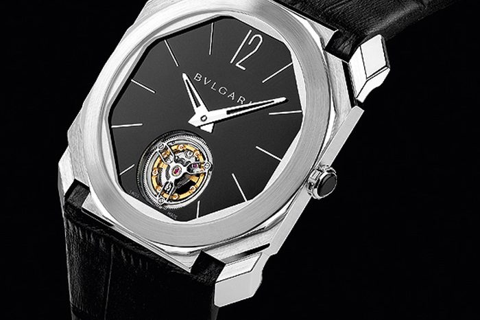 Bulgari_Octo_Finissimo_Tourbillon_front_560