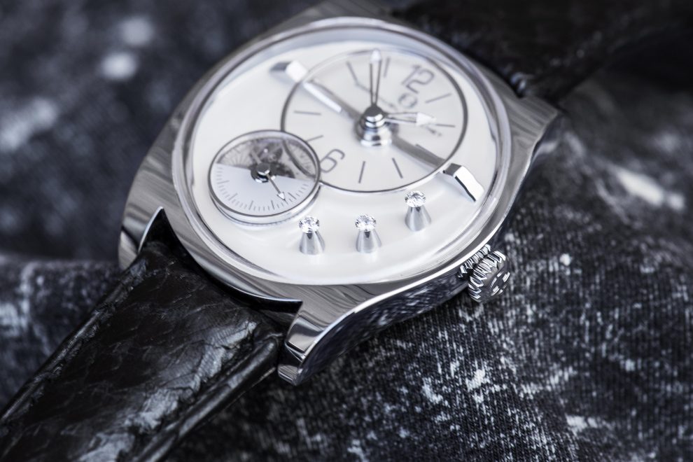 Emmanuel Bouchet EB02 Diamond The Emmanuel Bouchet EB02 Automatic Limited Edition with diamonds -- in a conical setting -- is a technical masterpiece.