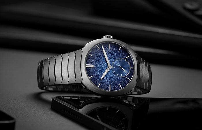 H. Moser & Cie Streamliner Small Seconds Blue Enamel watch
