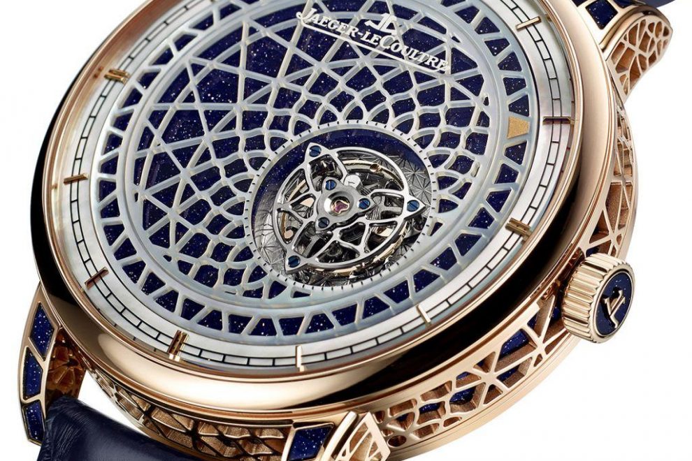 Hyris-Artistica-mystérieuse-mens-timepieces_front-copy-1024×1024 The movement of the Jaeger-LeCoultre Hybris Artistica Mysterieuse consists of 441 parts.