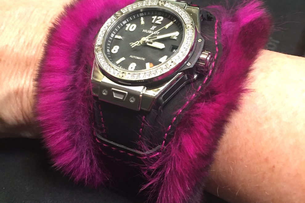 IMG_0379 Hublot Big Bang “One Click” Cuddly cuff watch makes a colorful and bold summer-night statement.