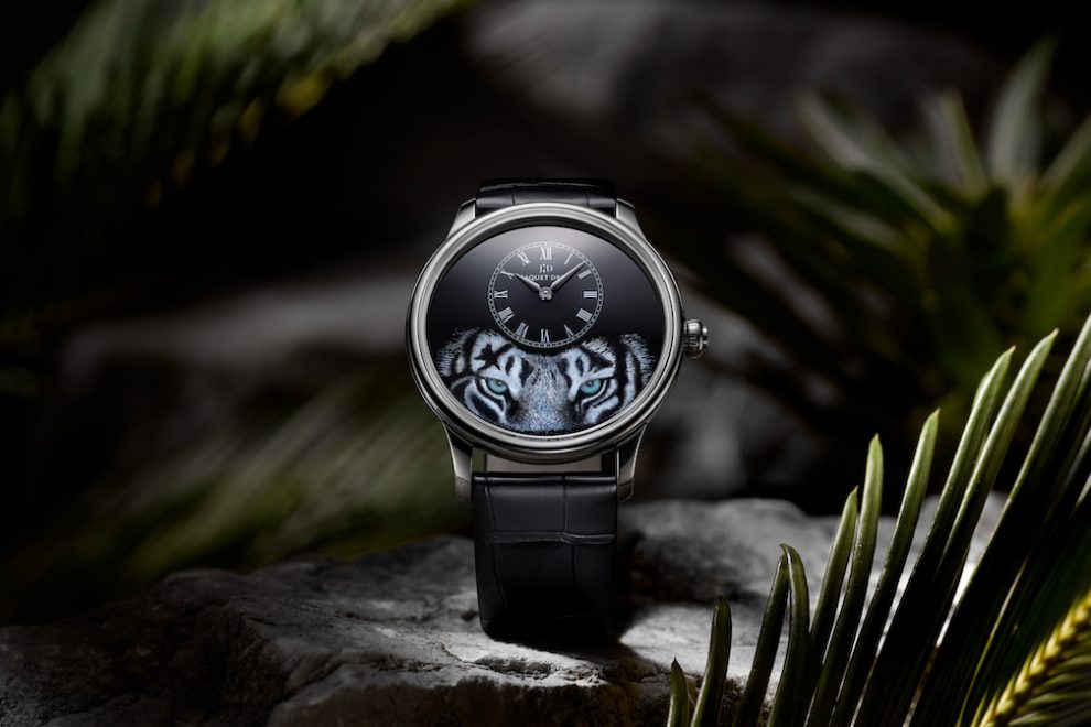 J005034275_PETITE HEURE MINUTE TIGER AMBIANCE Jaquet Droz Petite Heure Minutes Tiger