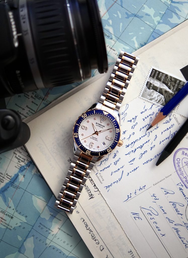 The KonTiki Lady Diver is water resistant to 200 meters. 