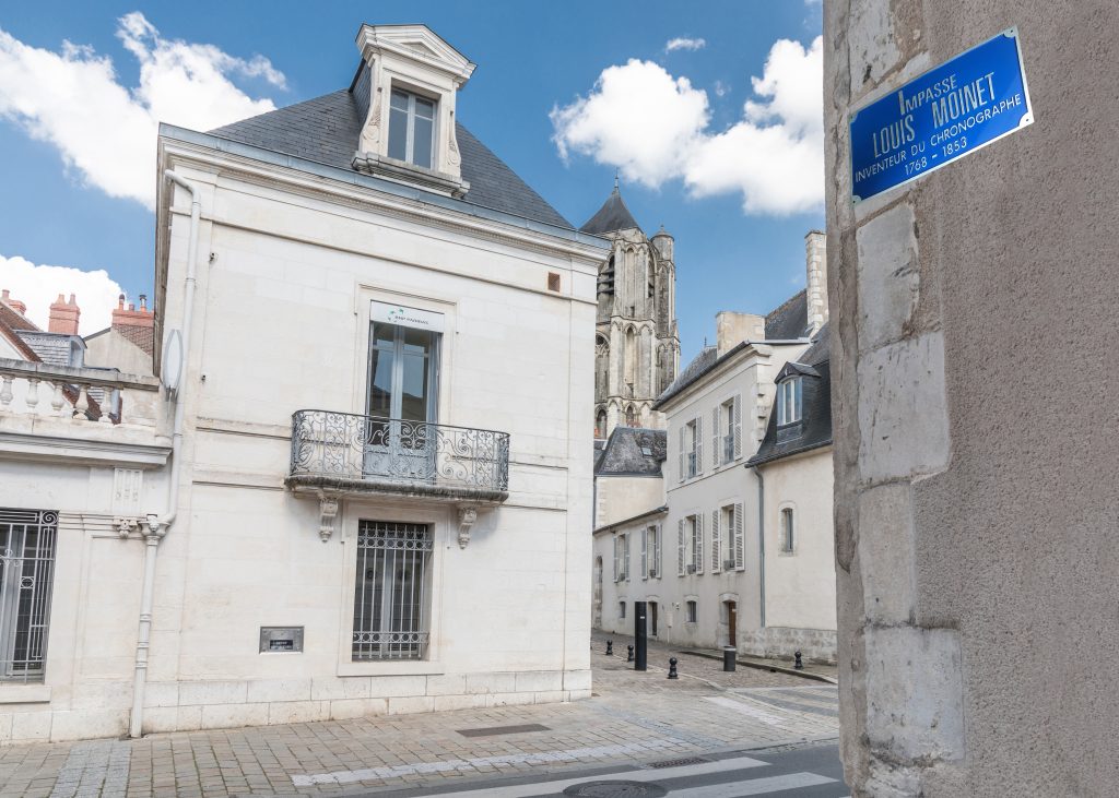 Impasse Louis Moinet, named for Louis Moinet, inventor of the chronograph -- in his home town of Bourges. 