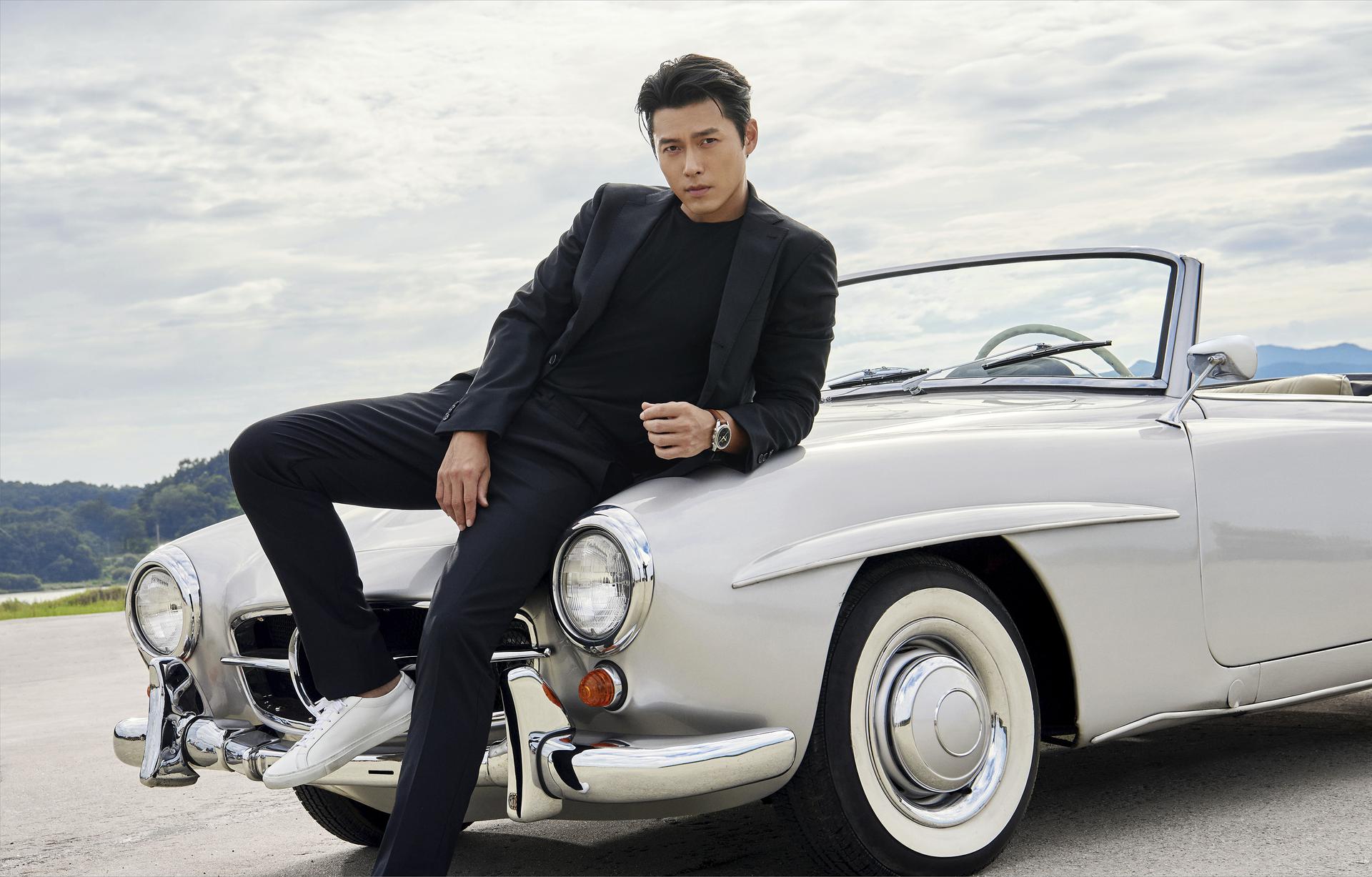 Hyun Bin, Omega