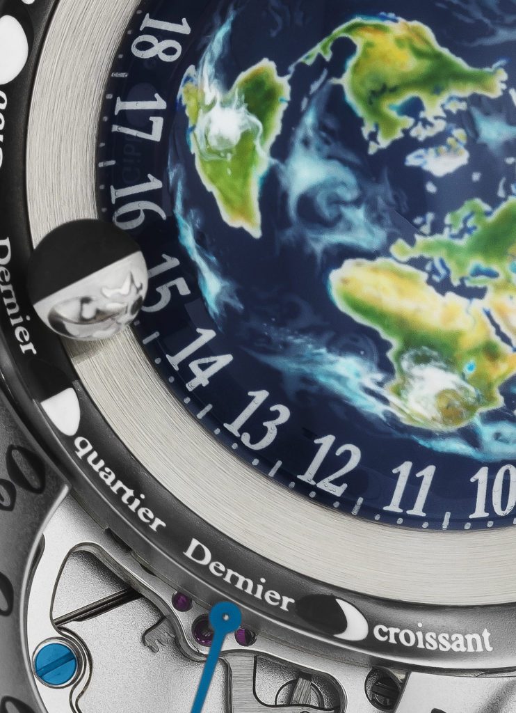 The moon orb (half black, half white) of the Bovet Recital 22 Grand Recital watch rotates around the Earth in real time. 