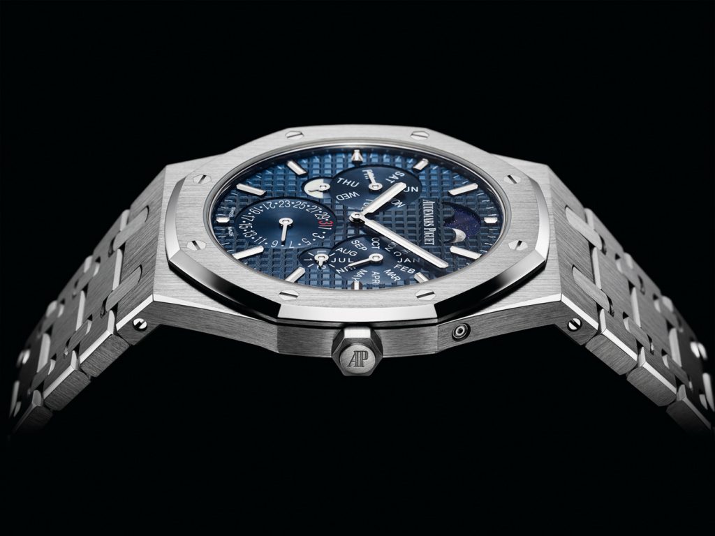 Audemars Piguet Royal Oak RD #2 Perpetual Calendar Ultra Thin Concept Watch measures just 6.3mm when cased and is the world's thinnest self-winding perpetual calendar.