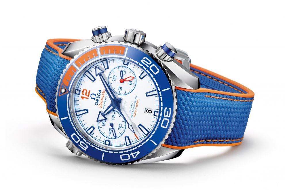 SE_PO_MichaelPhelps_215.32.46.51.04.001_C Omega Seamaster Planet Ocean Michael Phelps watch with distinctive dial and color combination.