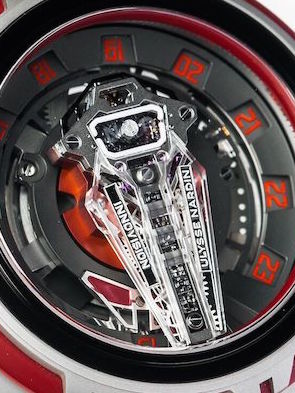 Glass hand and innovative ring system for indicating the hours inside the Ulysse Nardin Innovation 2 concept watch. 