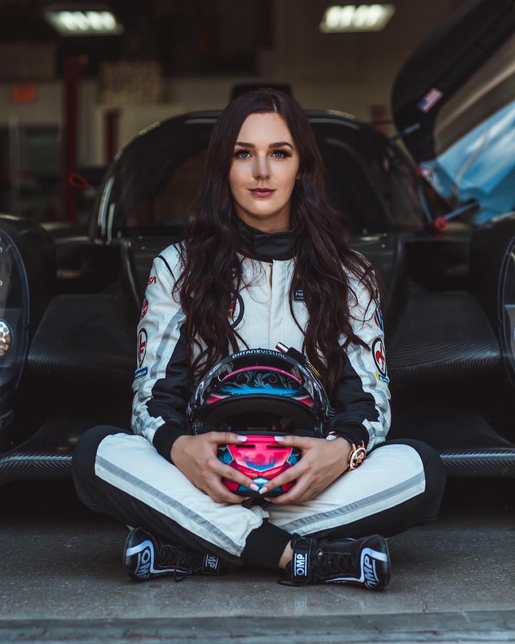 Racecar driver Hanna Zellers 