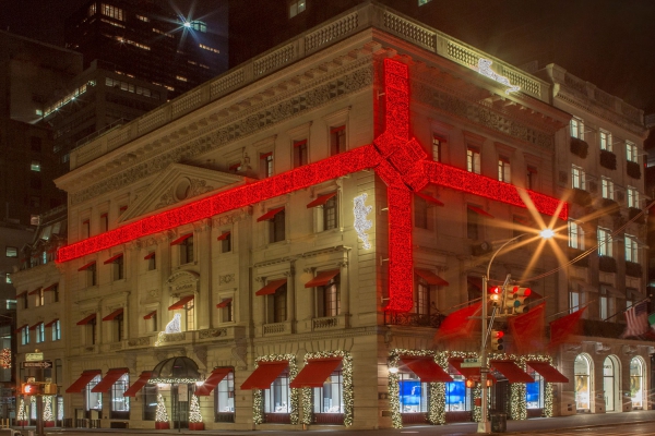 The landmark Cartier Fifth Avenue building last Christmas