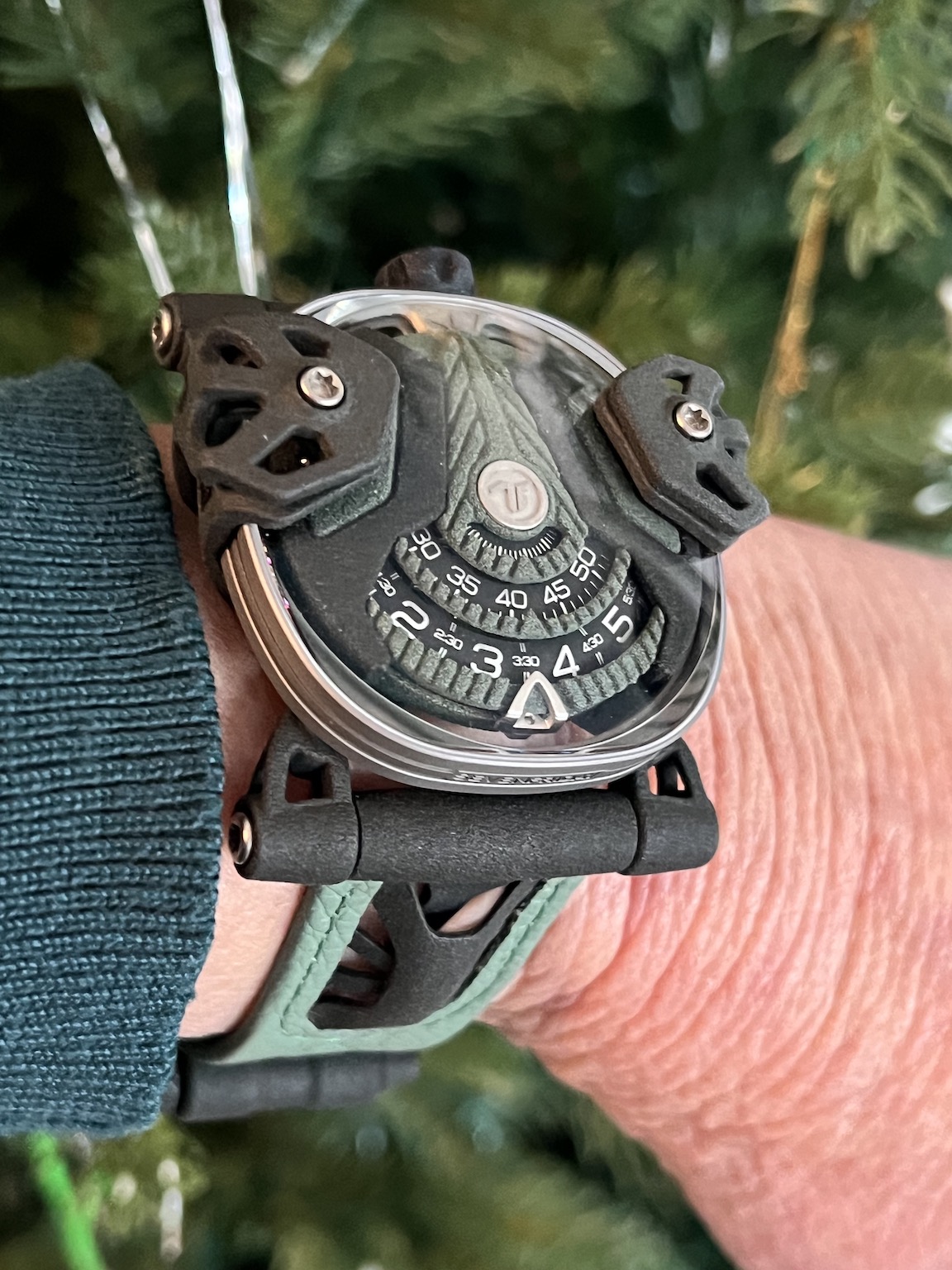 Watch Review: SevenFriday Free-D Green On The Wrist