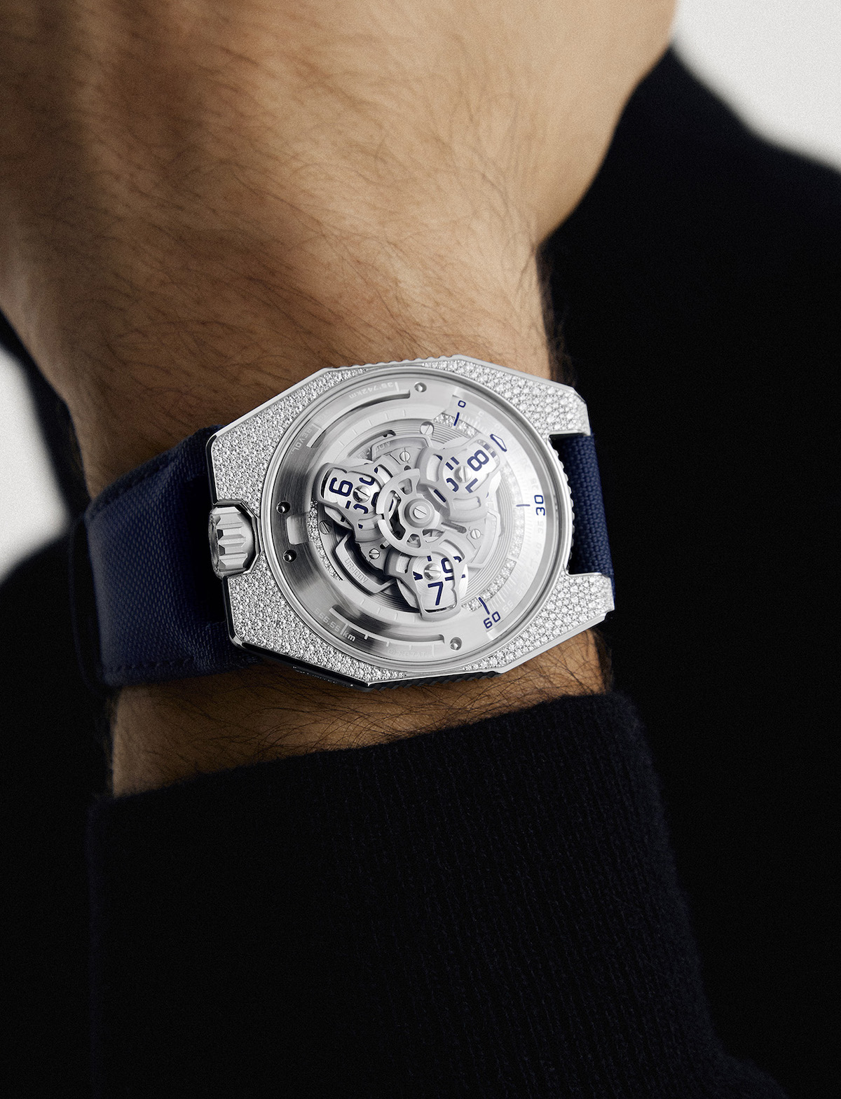 Urwerk UR-100V Stardust