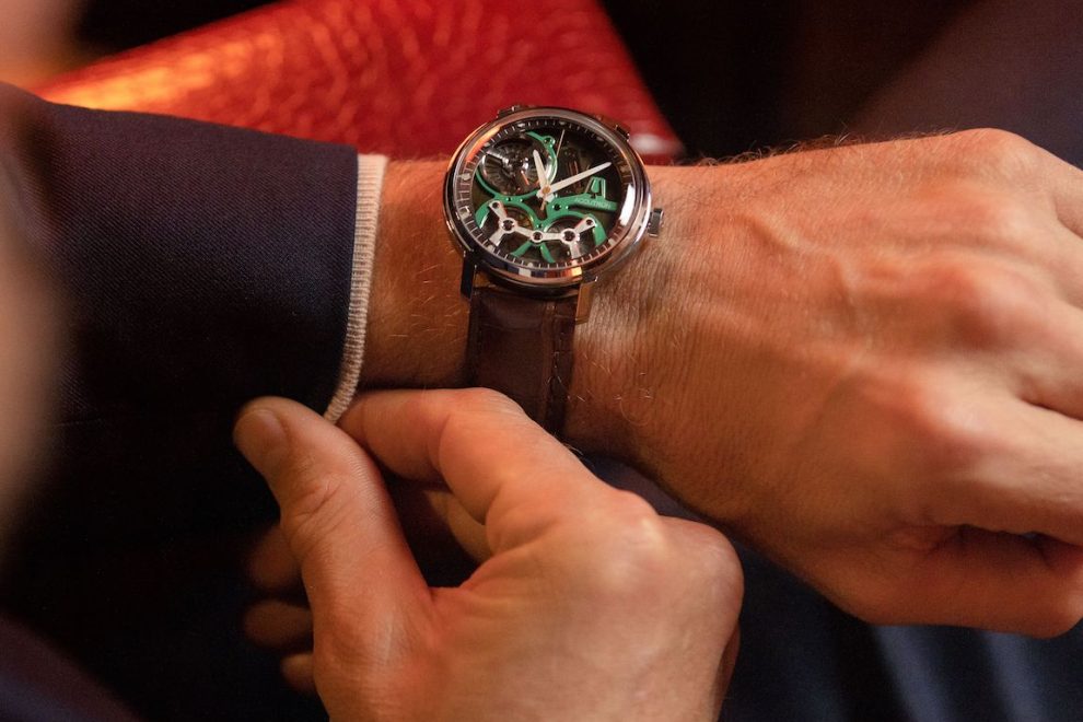 Accutron Spaceview 2020 x La Palina Limited Edition set.  a Accutron Spaceview 2020 x La Palina Limited Edition set.