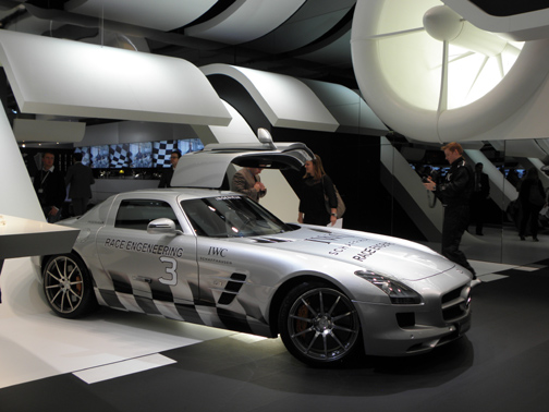 In 2013, IWC recreated its world of auto involvement at the SIHH.